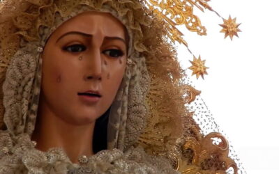 Veneración de la imagen de la Virgen de la Esperanza el día del Dulce Nombre de la Virgen María