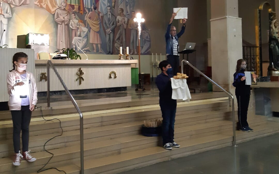 Esta semana hemos tenido celebración en la catequesis