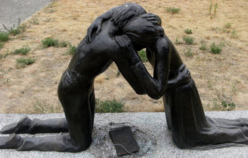 Oramos unidos, aunque no estemos juntos. 11 de marzo. Viernes de la 1ª semana de Cuaresma