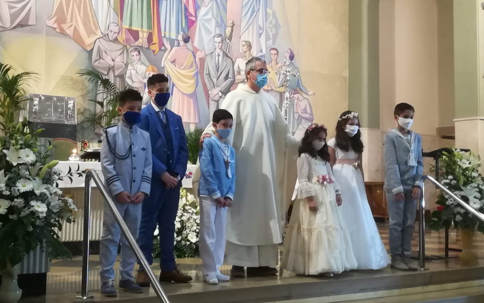 Otros 10 niños de nuestra comunidad han participado por vez primera de la eucaristía este fin de semana