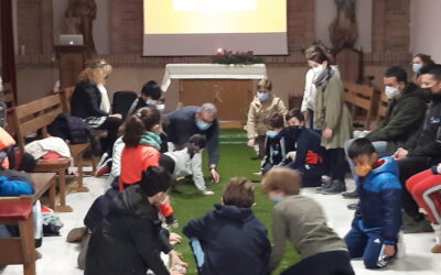 Los chicos de catequesis y sus familias han participado durante toda la semana pasada en las celebraciones de Adviento